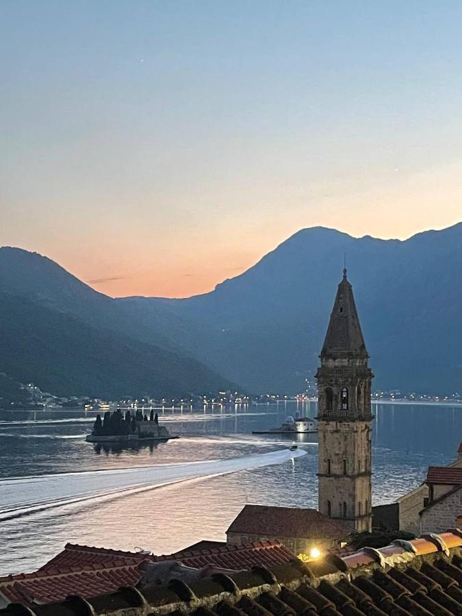 Appartamento Old House Perast Esterno foto
