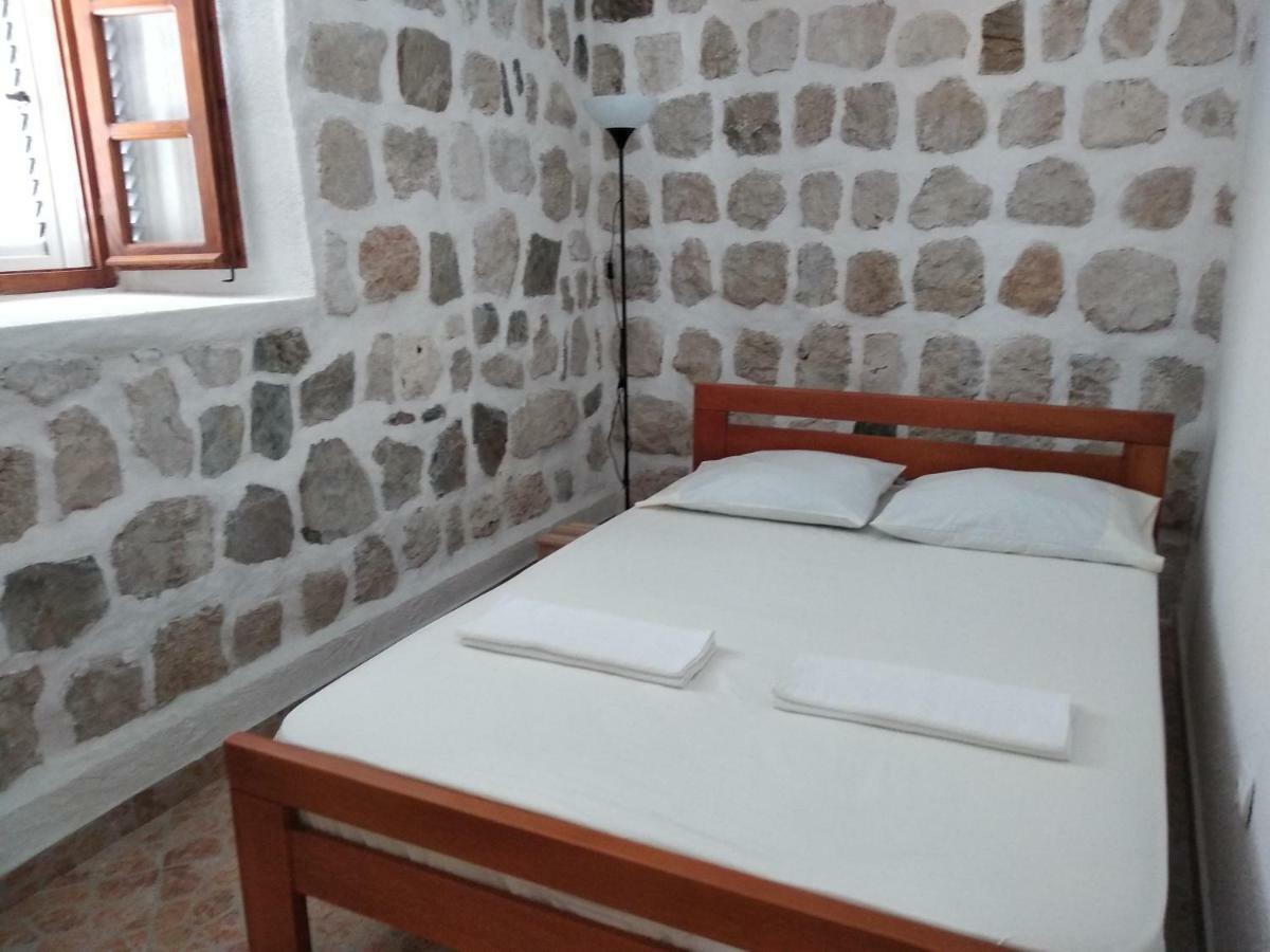 Appartamento Old House Perast Esterno foto