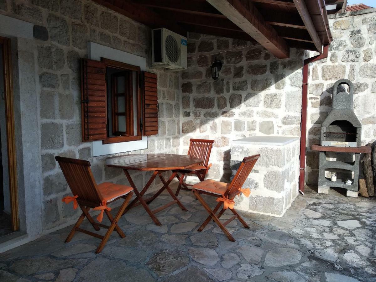 Appartamento Old House Perast Esterno foto