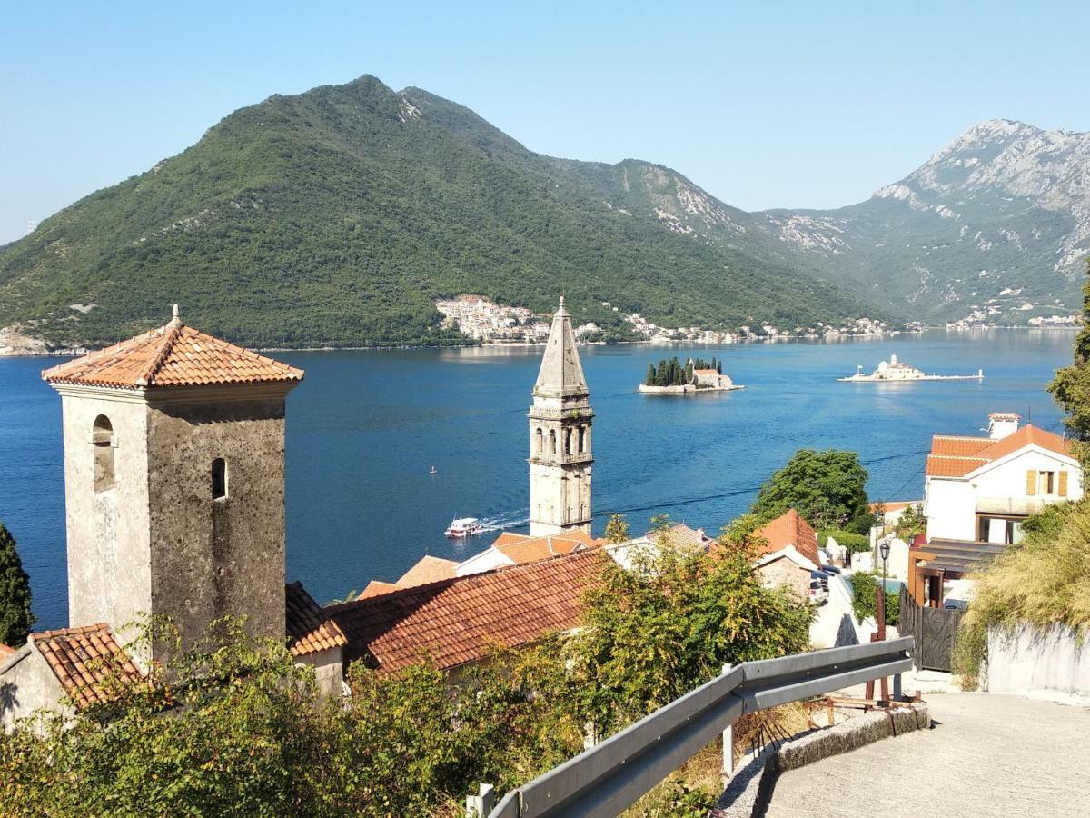 Appartamento Old House Perast Esterno foto